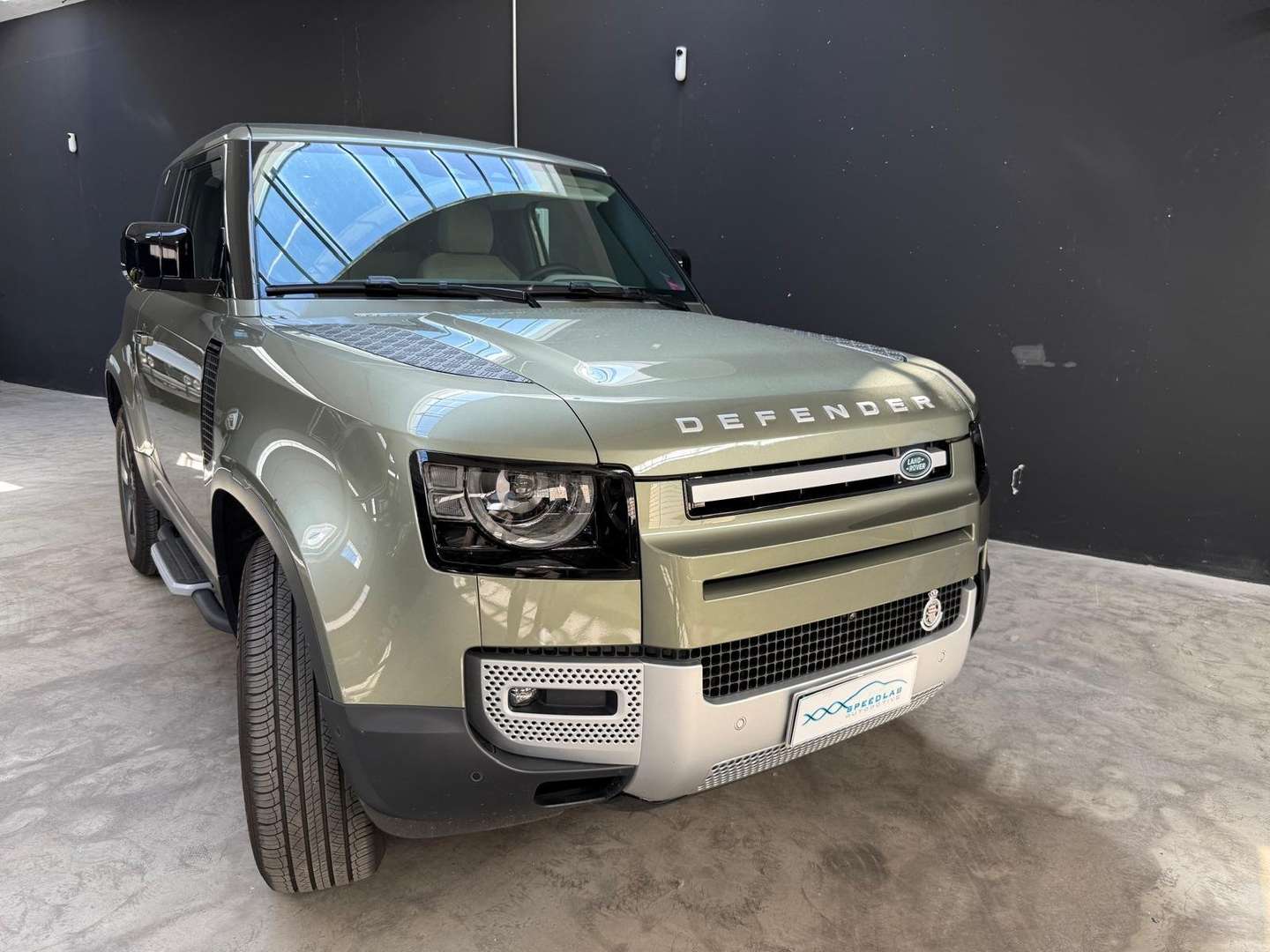 Land Rover Defender 90 D250 X-Dynamic HSE - 2023 - Joinsteer - #1