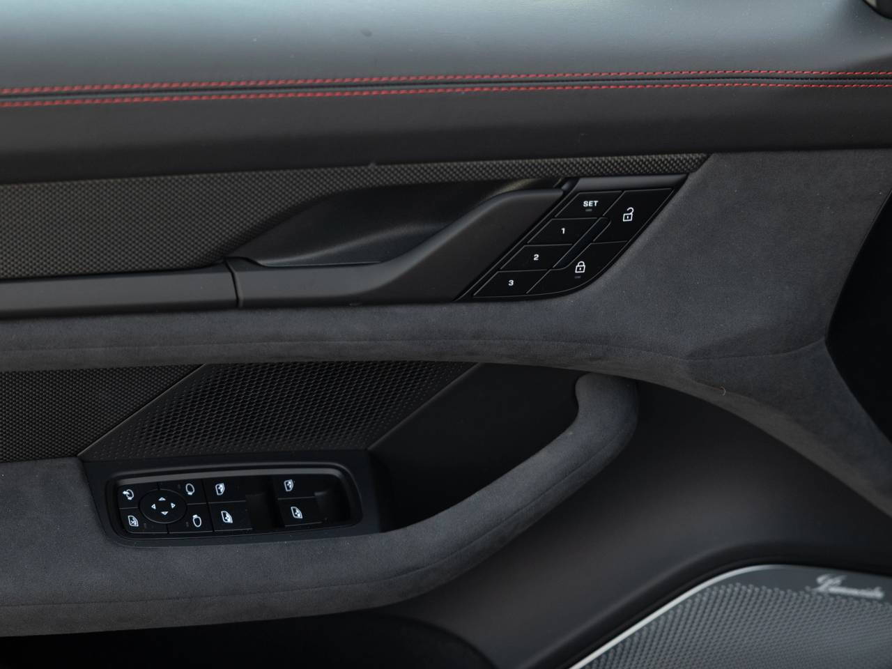 Porsche Taycan ph2 GTS - 2025 - Joinsteer - #19