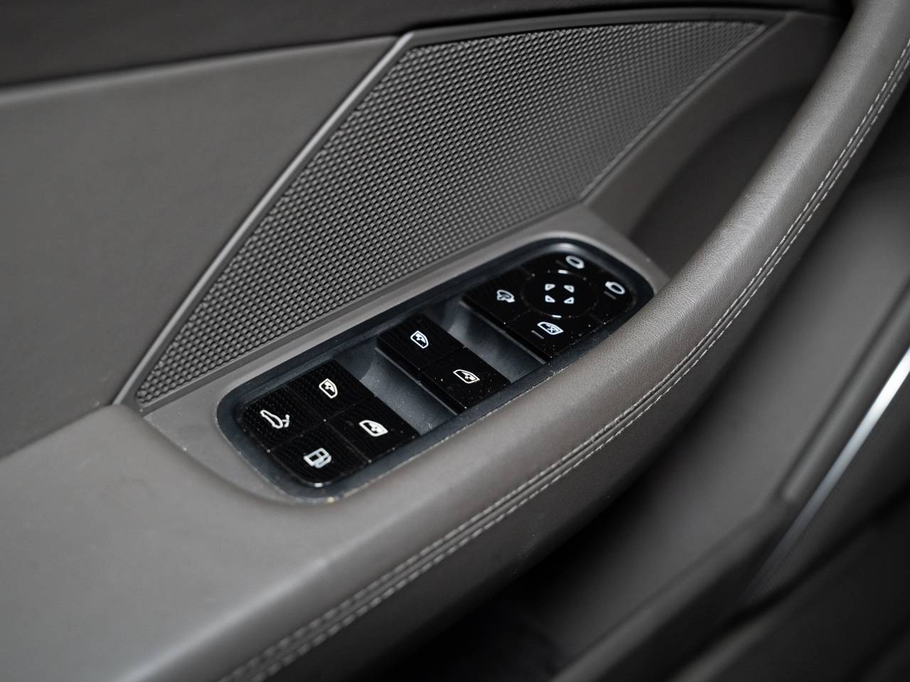 Porsche Panamera II ph2 Turbo S E-Hybrid - 2021 - Joinsteer - #23