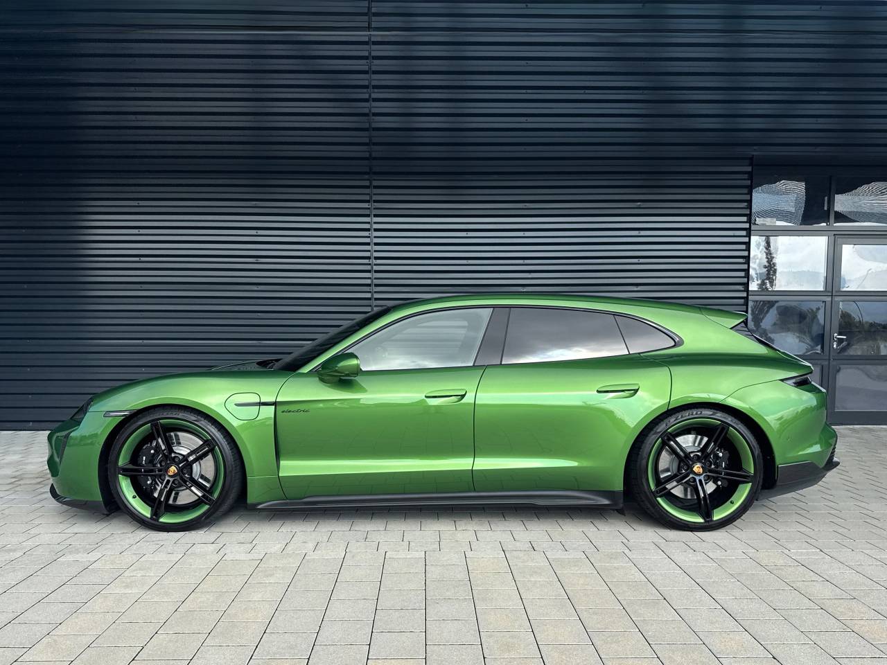 Porsche Taycan GTS Sport Turismo - 2023 - Joinsteer - #2
