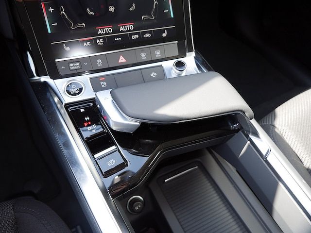 Audi Q8 E-tron S Line 50 E-tron Quattro - 2024 - Joinsteer - #15