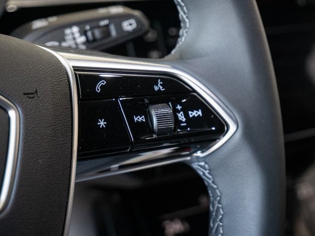 Audi Q8 E-tron S Line 50 E-tron Quattro - 2025 - Joinsteer - #22