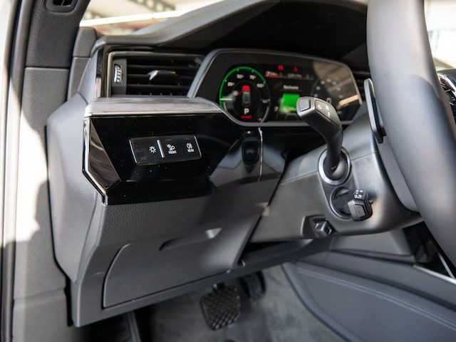 Audi Q8 E-tron S Line 50 E-tron Quattro - 2025 - Joinsteer - #27