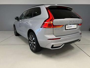 Volvo XC60 Plus — photo 2
