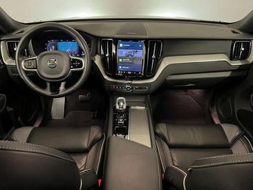 Volvo XC60 Plus — photo 8