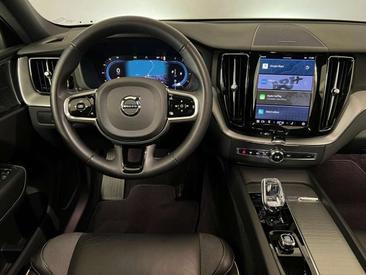 Volvo XC60 Plus — photo 15