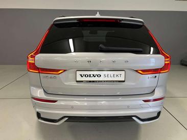Volvo XC60 Plus — photo 21