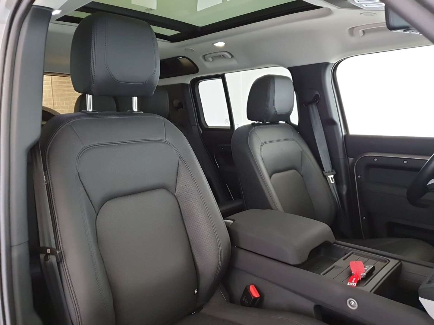 Land Rover Defender 110 XS P300e - 2023 - Joinsteer - #22