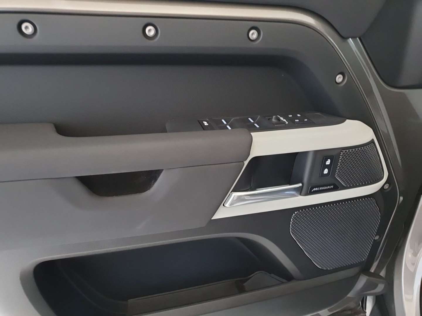 Land Rover Defender 110 XS P300e - 2023 - Joinsteer - #29