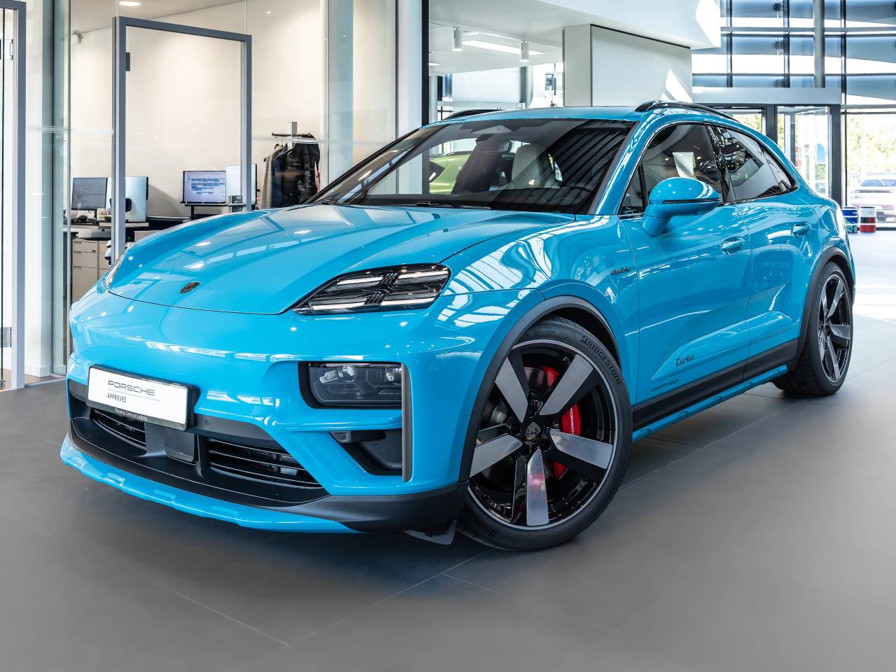 Porsche Macan Electrique Turbo - 2025 - Joinsteer - #1