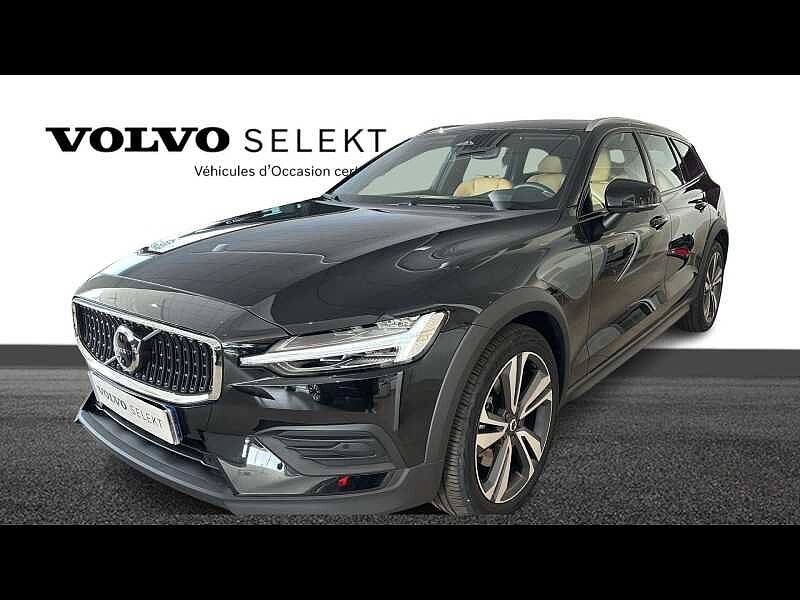 Volvo V60 Cross Country Plus B4 - 2023 - Joinsteer - #1