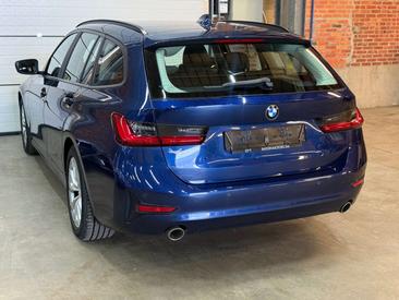 BMW Série 3 Lounge 318d — photo 4