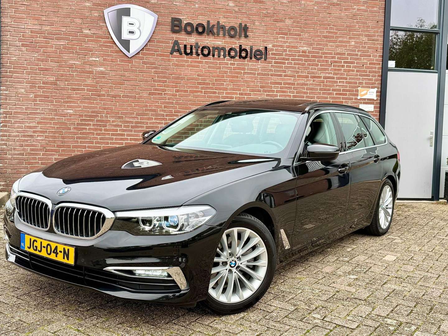 BMW Série 5 Touring Luxury Line 520i - 2019 - Joinsteer - #1