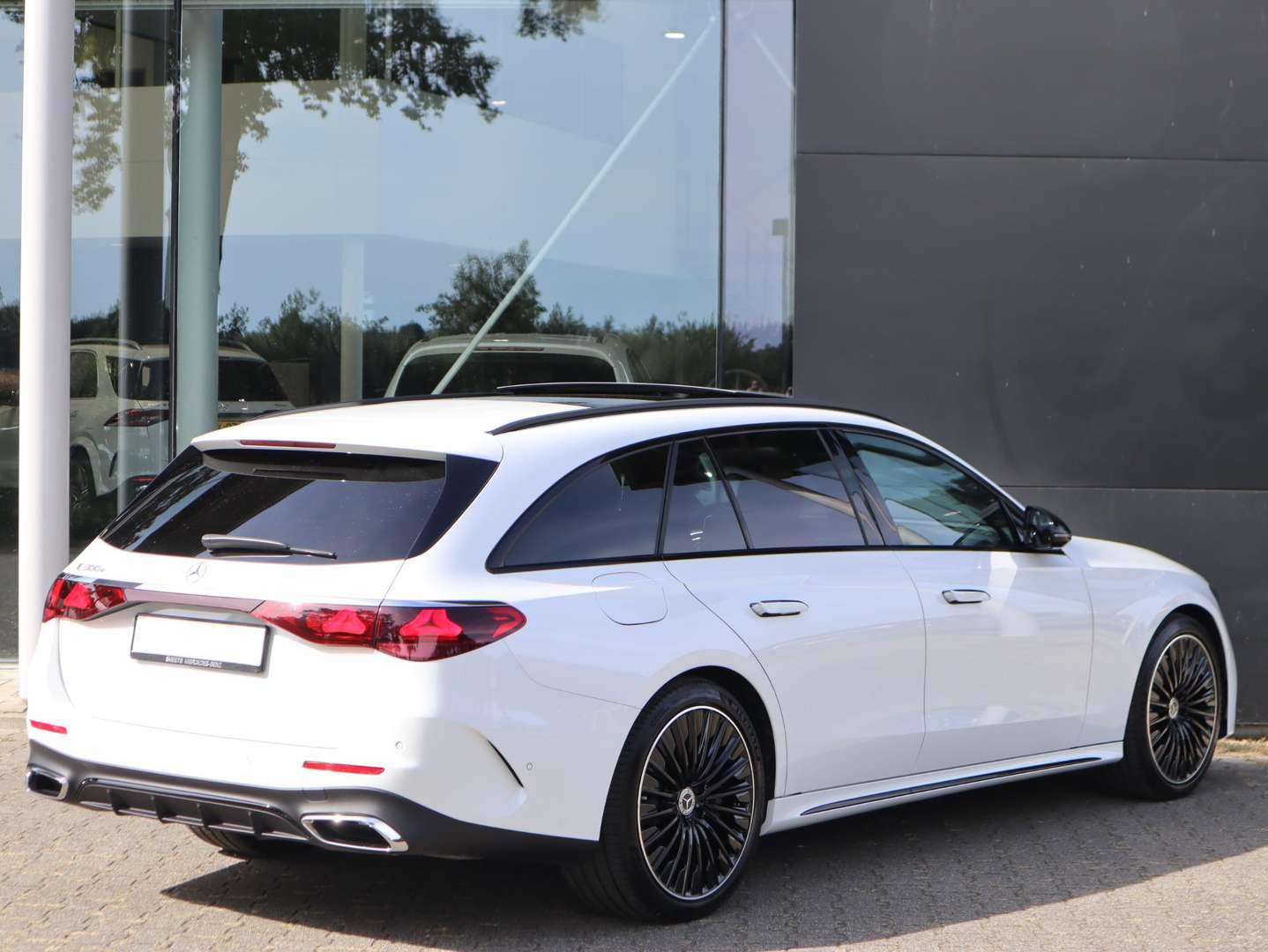 Mercedes Classe E Break 300 AMG Line - 2024 - Joinsteer - #1