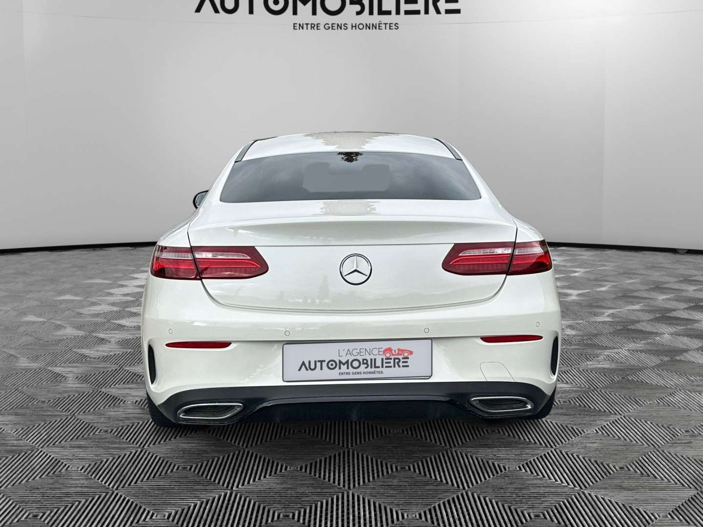 Mercedes Classe E Coupé 220 AMG Line - 2019 - Joinsteer - #6