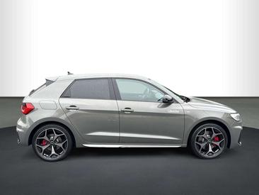 Audi A1 S Line 35 TFSI — photo 5
