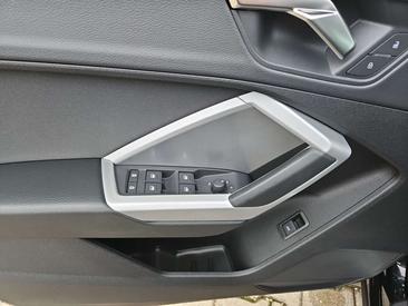 Audi Q3 S Line 40 TDI — photo 13