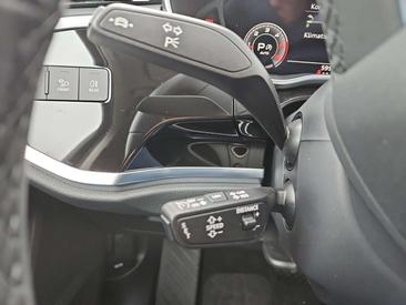 Audi Q3 S Line 40 TDI — photo 14