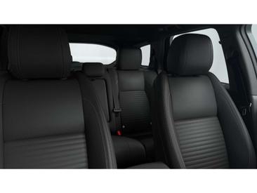 Land Rover Discovery Sport D200 Dynamic SE — photo 4