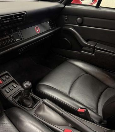 Porsche 993 Carrera Coupé — photo 19