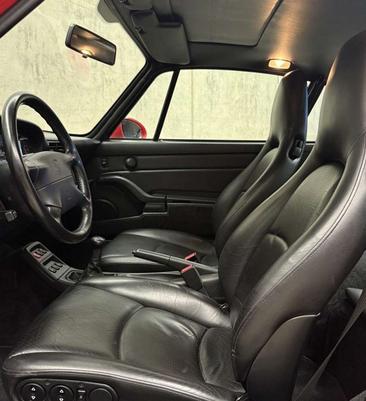 Porsche 993 Carrera Coupé — photo 22