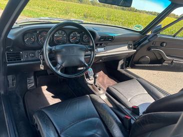 Porsche 993 Carrera Coupé — photo 22