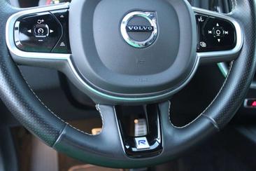 Volvo XC60 D4 R-Design — photo 8