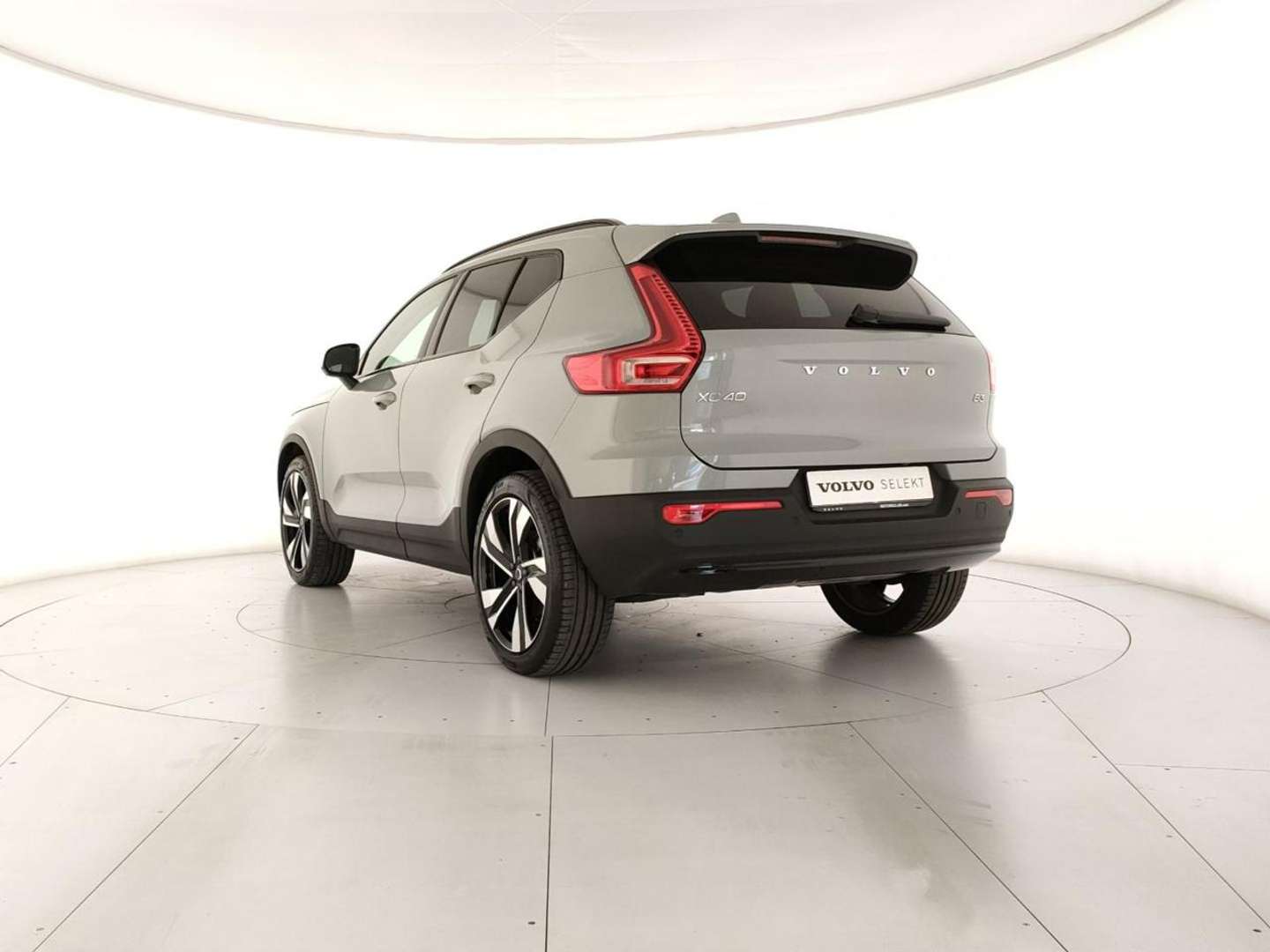 Volvo XC40 B3 Plus - 2025 - Joinsteer - #2