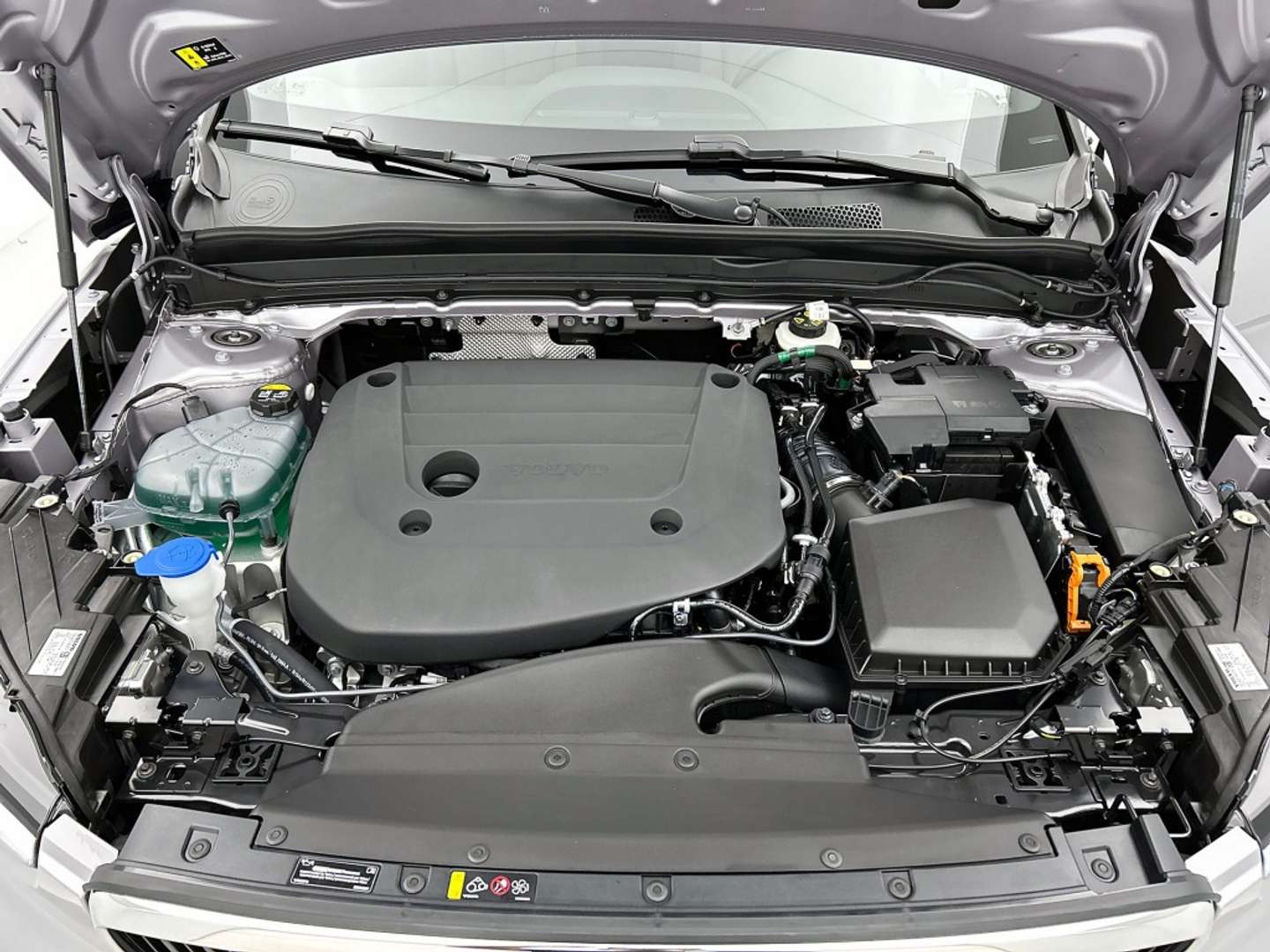 Volvo XC40 B3 Core - 2025 - Joinsteer - #16