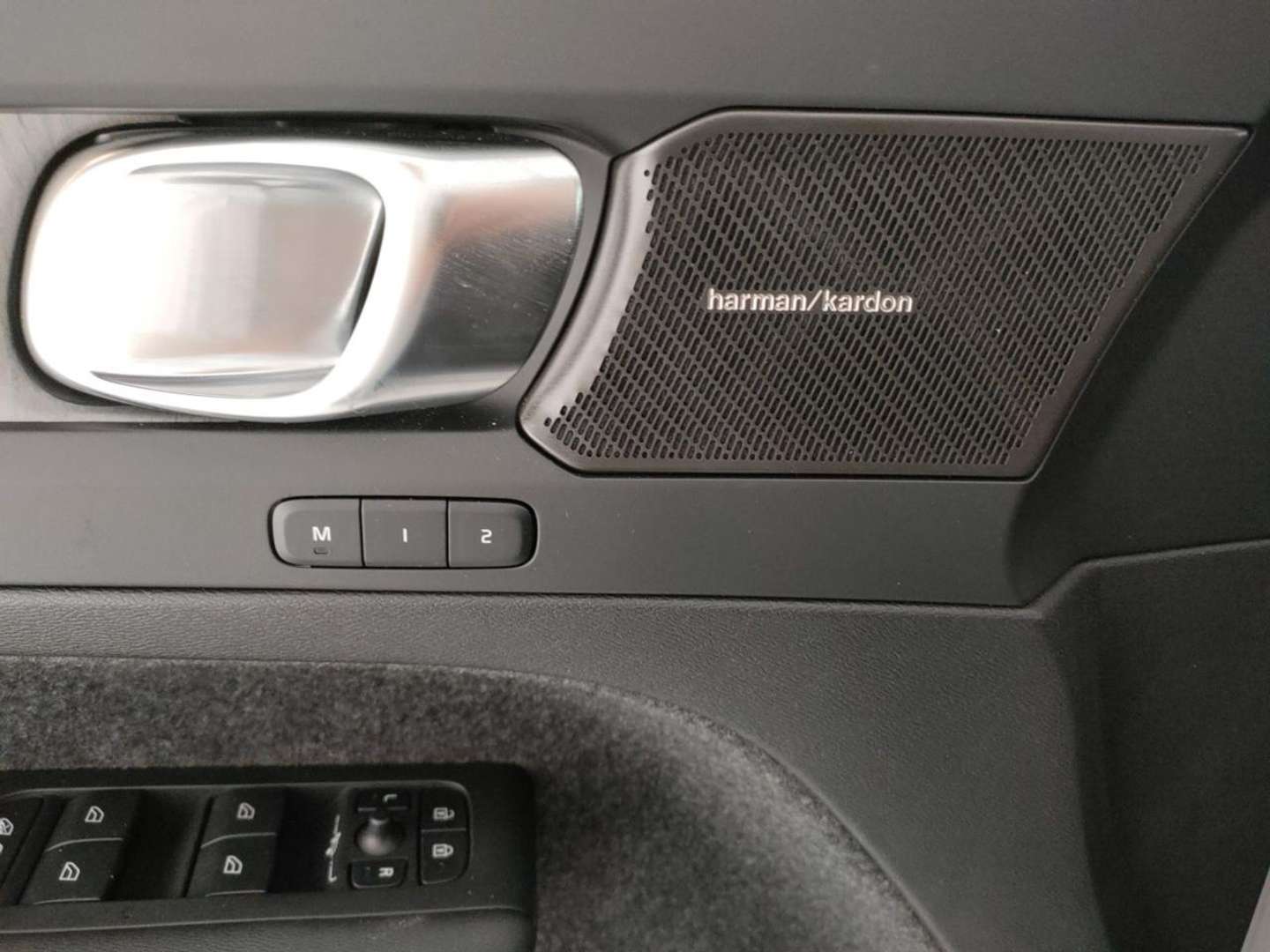 Volvo XC40 B3 Plus - 2025 - Joinsteer - #11