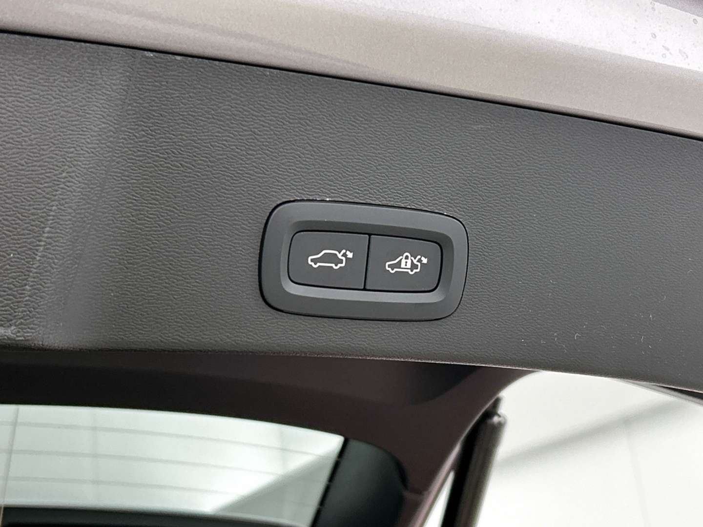 Volvo XC40 B3 Core - 2025 - Joinsteer - #20