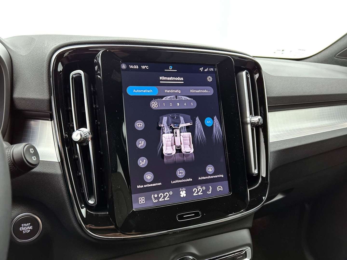 Volvo XC40 B3 Core - 2025 - Joinsteer - #23