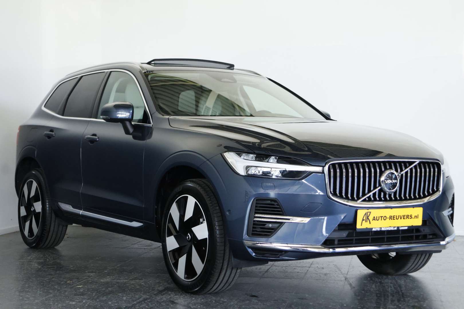Volvo XC60 T8 Recharge Plus - 2023 - Joinsteer - #3