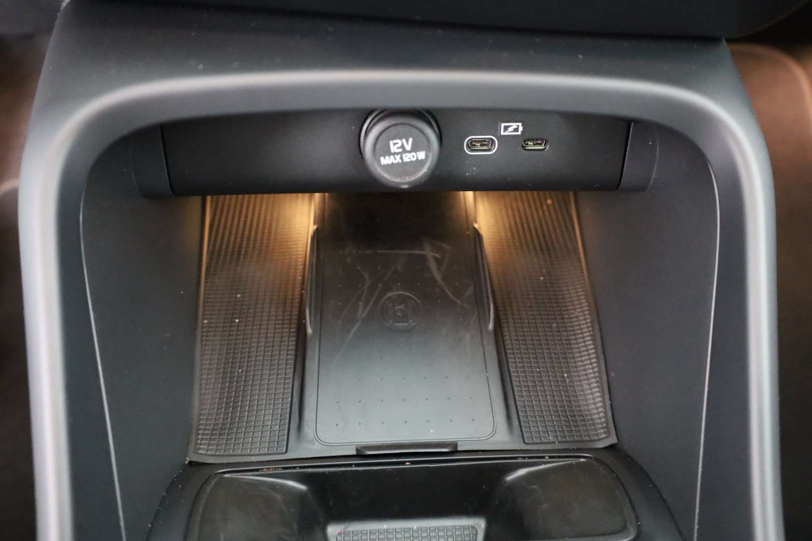 Volvo XC40 B3 Core - 2024 - Joinsteer - #11