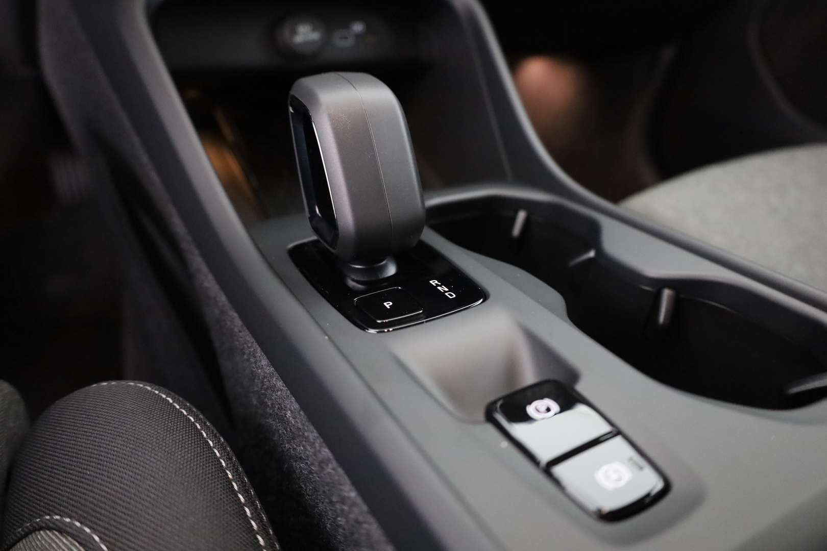 Volvo XC40 B3 Core - 2024 - Joinsteer - #12