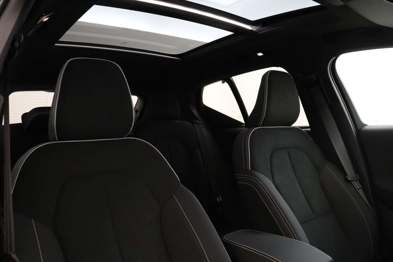 Volvo EX40 Recharge Ultimate - 2025 - Joinsteer - #9