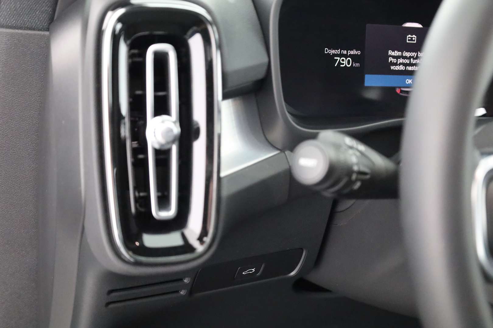 Volvo XC40 B3 Core - 2024 - Joinsteer - #19