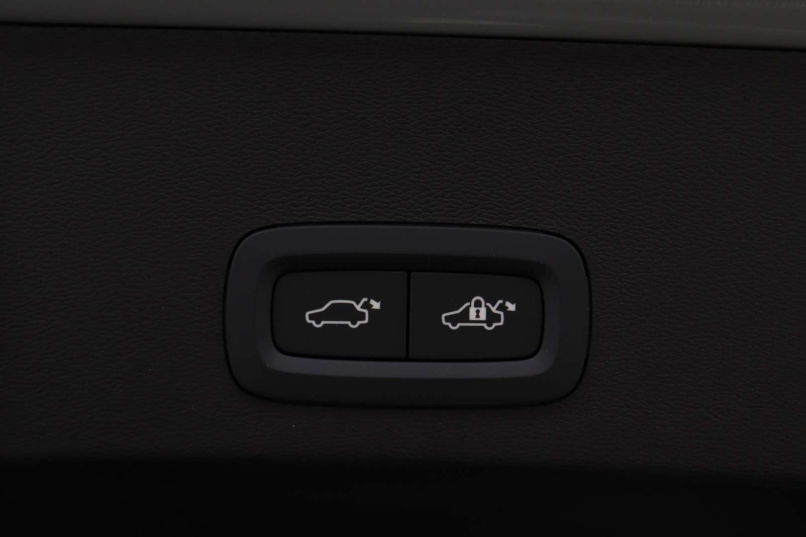 Volvo EX40 Recharge Ultimate - 2025 - Joinsteer - #31