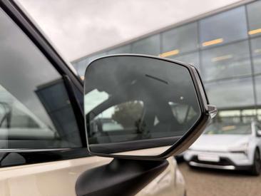 Volvo EX30 Recharge Plus — photo 8