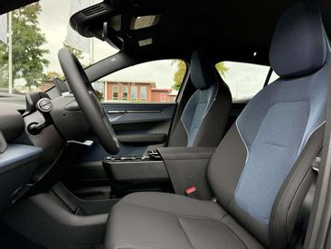 Volvo EX30 Recharge Plus — photo 15