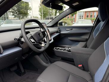 Volvo EX30 Recharge Plus — photo 17