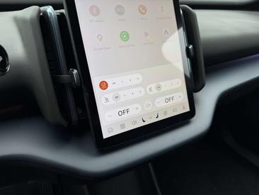 Volvo EX30 Recharge Plus — photo 18