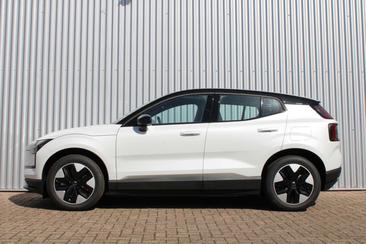 Volvo EX30 Single Motor Plus — photo 3