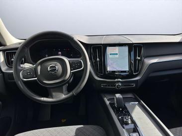 Volvo XC60 T6 Recharge Core — photo 10