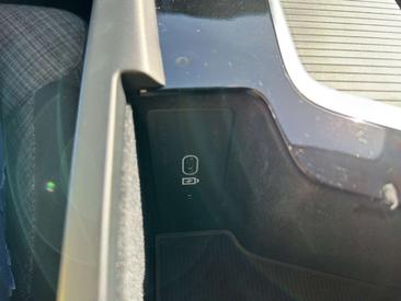 Volvo XC60 T6 Recharge Core — photo 23