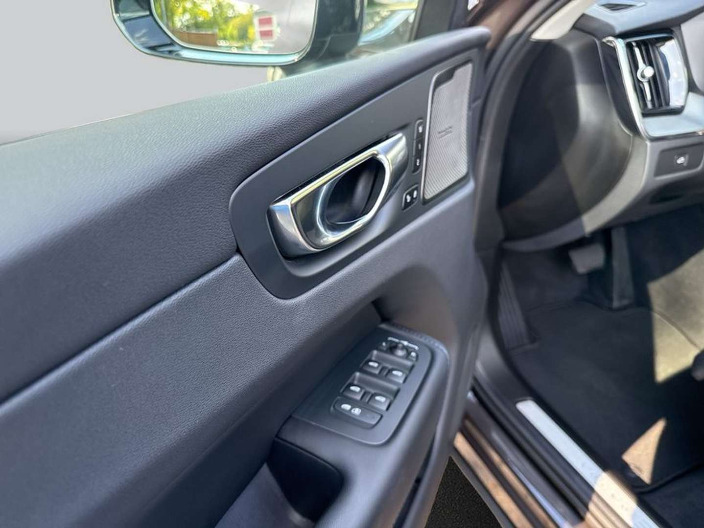 Volvo XC60 B5 Plus - 2024 - Joinsteer - #18