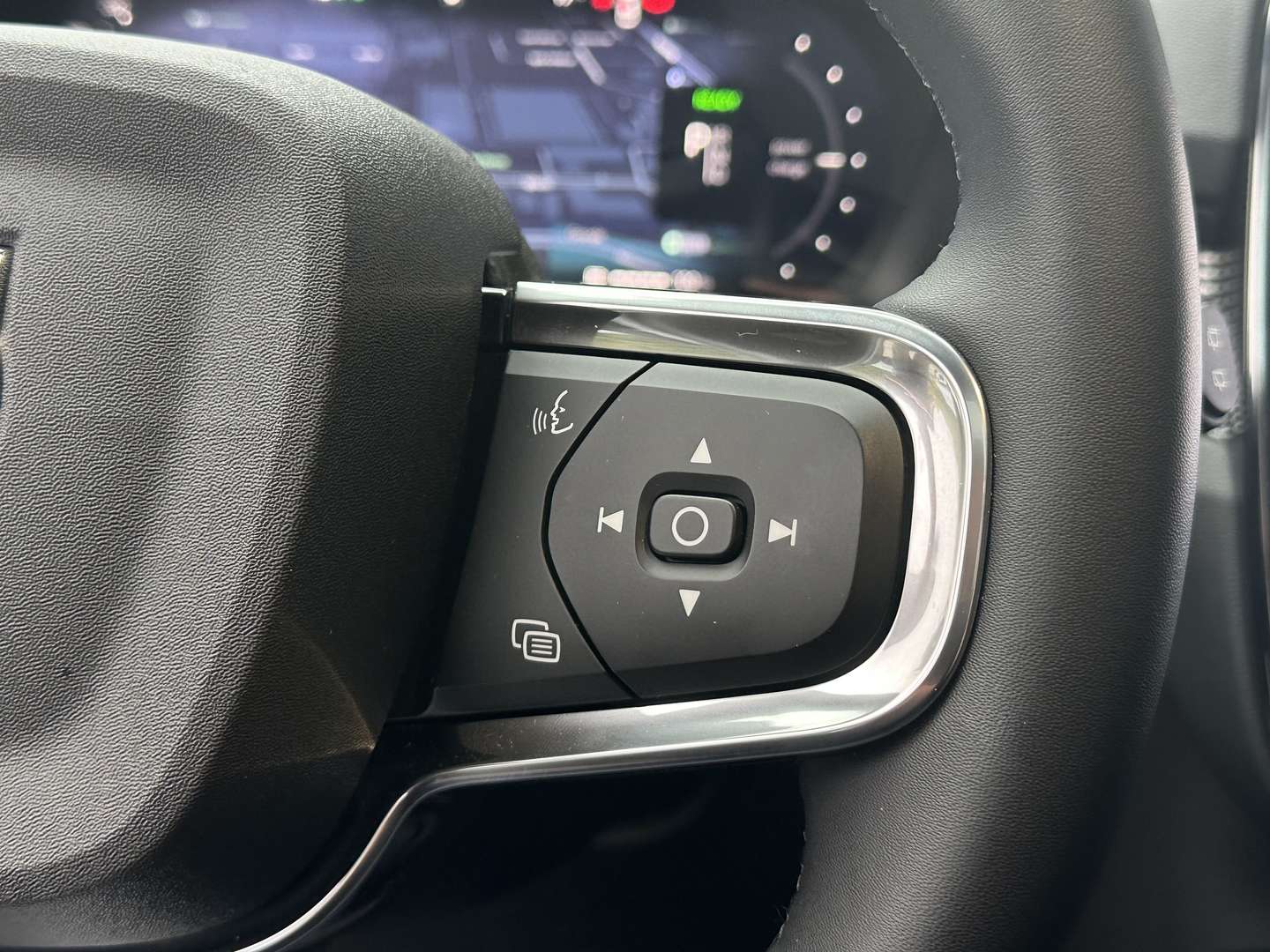 Volvo EX40 Recharge Ultimate - 2025 - Joinsteer - #28