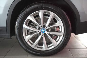 BMW X3 XDrive30e — photo 4