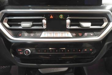 BMW X3 XDrive30e — photo 19