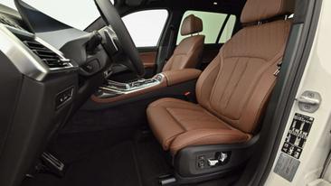 BMW X7 XDrive40d — photo 27
